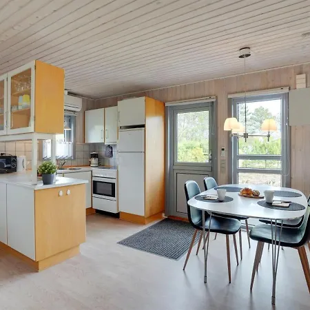 Lippi - 2-3km From The Sea In Western Jutland By Interhome Romo Kirkeby