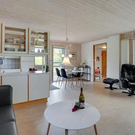 Holiday home Lippi - 2-3km From The Sea In Western Jutland By Interhome
