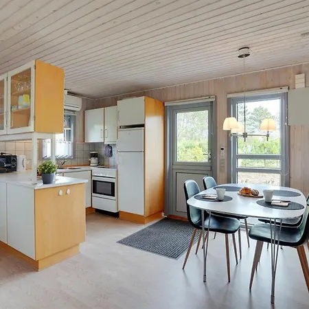 Дом отдыха Lippi - 2-3km From The Sea By Interhome *